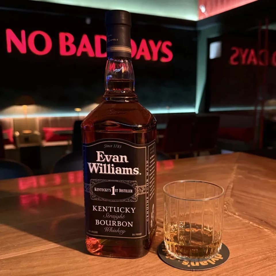 Evan Williams – Kentucky Straight Bourbon Whiskey