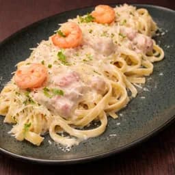 Fettuccine a la Gamberi (Camarões)